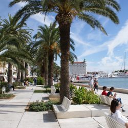 Split promenade port